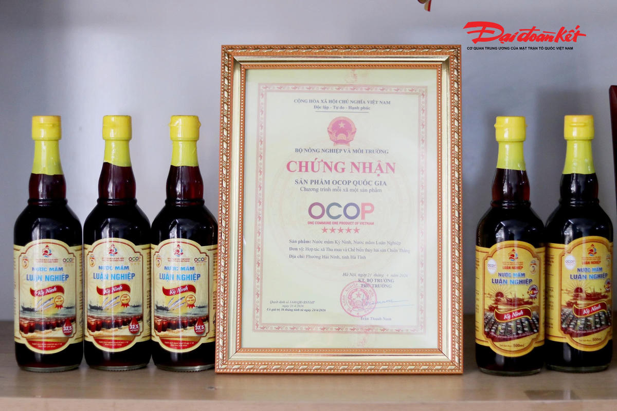 Thương hiệu “Nước mắm Luận Nghiệp" từng bước vươn xa. Ảnh: HN.
