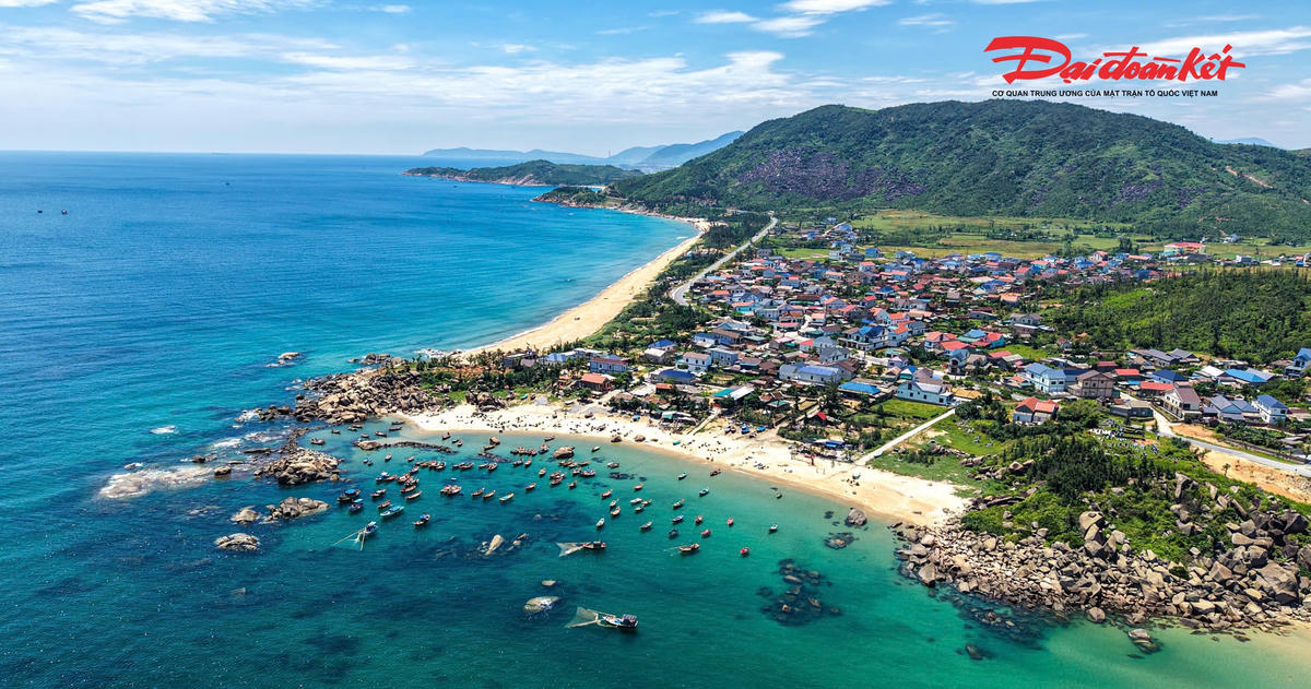 Những miền biển nguyên sơ đầy mê hoặc ở vùng đất Hà Tĩnh. Ảnh: CK.