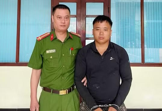 Đối tượng Hoàng Văn Sáng bị bắt giữ.