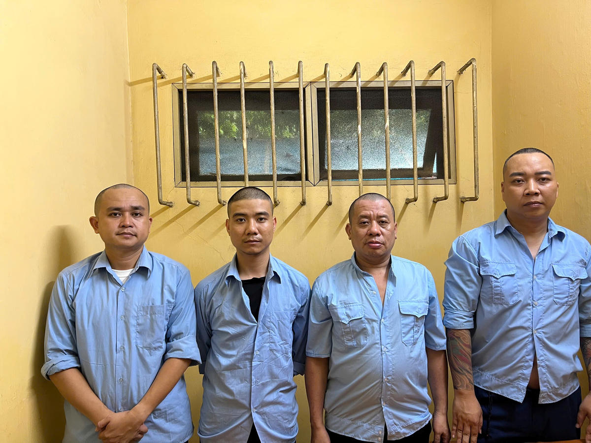 Các đối tượng (từ phải qua trái): Trần Trung Hiếu, Trần Mạnh Cường, Trịnh Tiến Đạt, Nguyễn Thành Long.