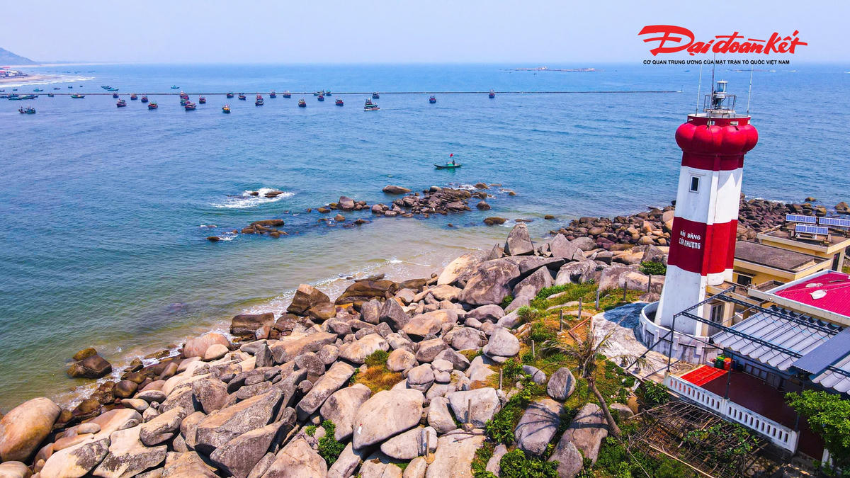 Khơi dậy sức hút từ những miền biển nguyên sơ vùng duyên hải: Từ dòng chảy văn hóa làng biển đến ngưỡng OCOP du lịch