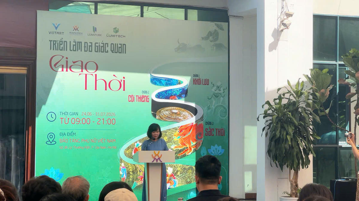 Phát biểu tại lễ khai mạc, bà Nguyễn Thị Tuyết, giám đốc Bảo tàng Phụ nữ Việt Nam, cho biết triển lãm được tổ chức hướng tới Ngày Gia đình Việt Nam 28/6, như một điểm hẹn văn hóa dành cho công chúng và các gia đình. Thông qua sự kết hợp giữa công nghệ trình chiếu hiện đại và các chất liệu văn hóa truyền thống, các thế hệ cùng trải nghiệm, tìm hiểu di sản dân tộc. Qua đó góp phần đưa những giá trị văn hóa Việt Nam đến gần hơn với đời sống đương đại.