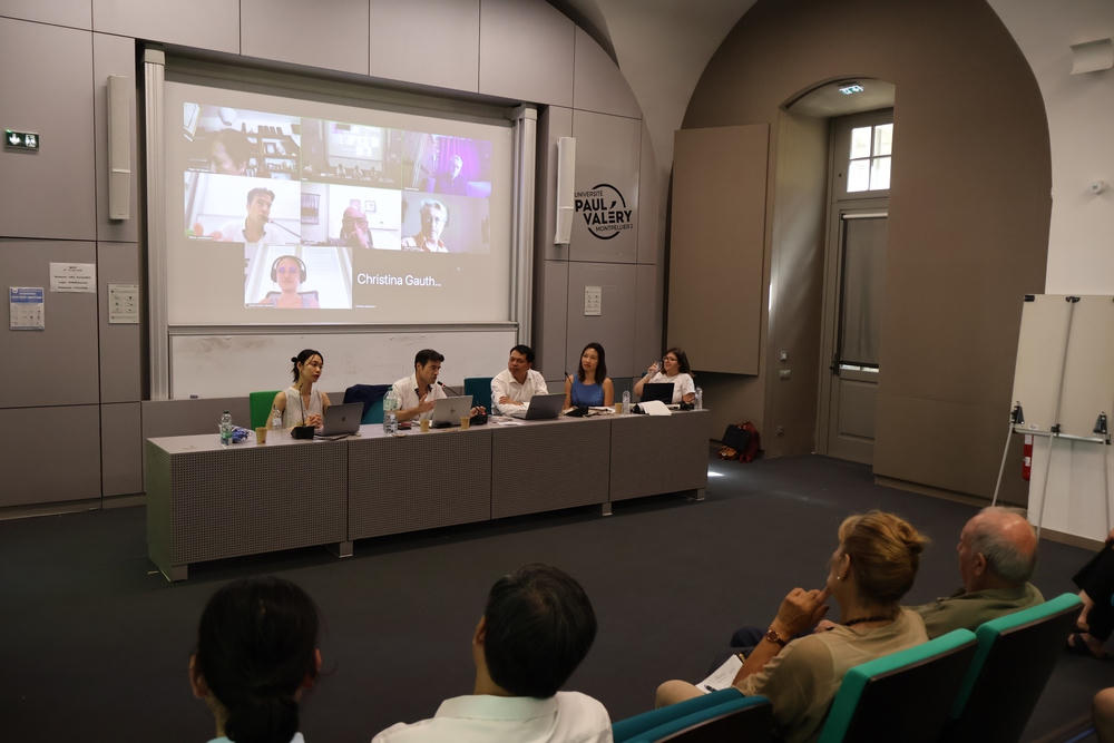 Quang cảnh tọa đàm khoa học quốc tế với chủ đề "Văn hóa và Di sản trong quan hệ Pháp – Việt, từ thế kỷ XIX đến nay". Ảnh: VMQTG.