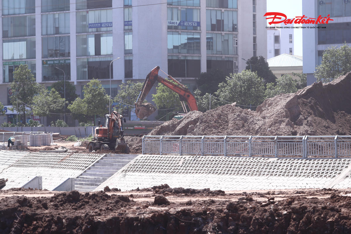 Toàn cảnh hồ điều hòa Mễ Trì sắp hoàn thành, tăng năng lực chống ngập khu vực phía Tây Hà Nội