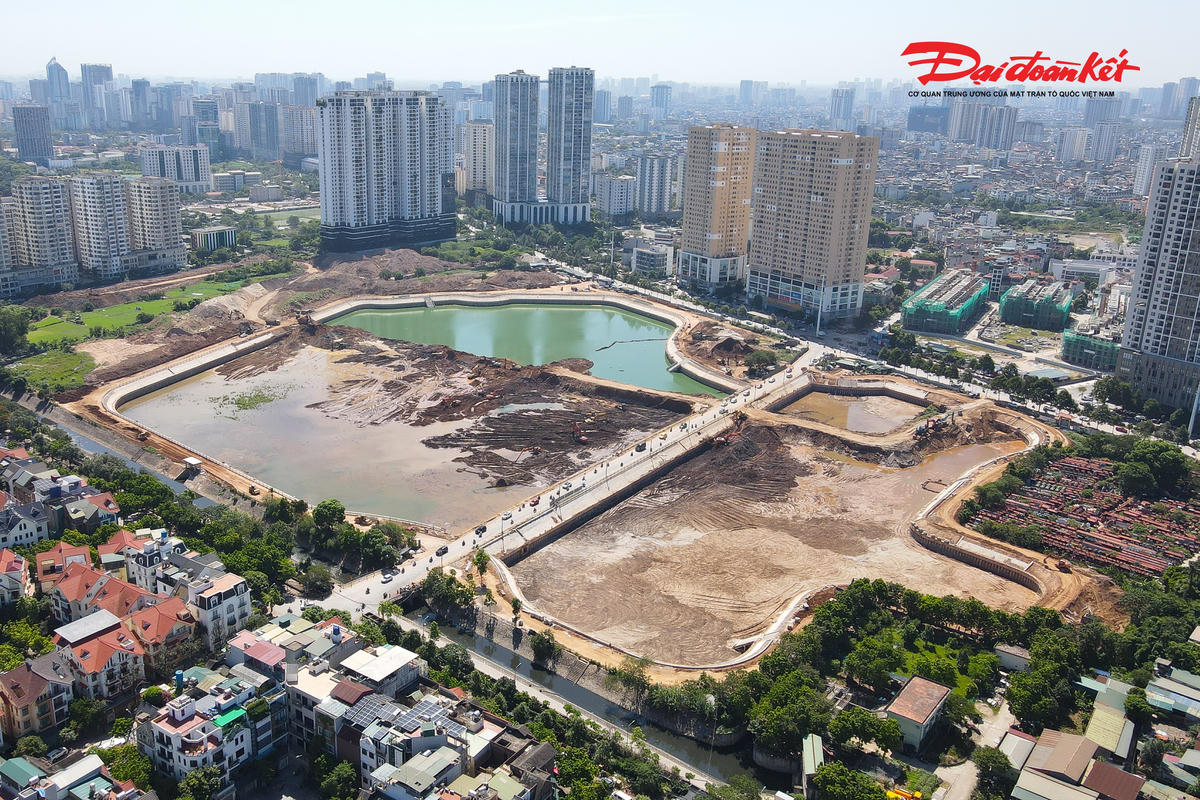 Theo ghi nhận của PV Báo Đại đoàn kết, đến nay dự án đã hoàn thành gần 100% khối lượng công việc. Các hạng mục chính như nạo vét lòng hồ, kè bờ, xây dựng hệ thống thu gom, tiêu thoát nước và hạ tầng kỹ thuật cơ bản đã được hoàn thiện. 