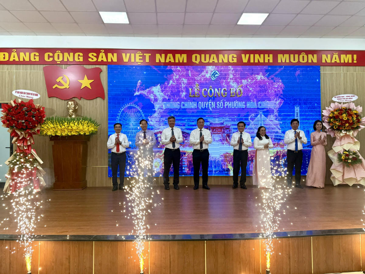 Hệ thống Chính quyền số tích hợp hệ thống dùng chung của thành phố và các nguồn dữ liệu chuyên ngành. Ảnh: Nguyễn Tú.