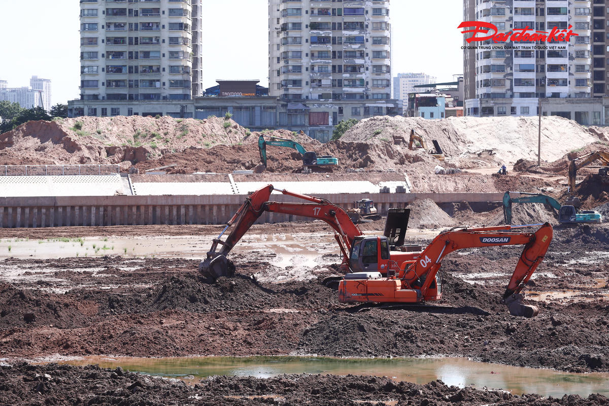 Toàn cảnh hồ điều hòa Mễ Trì sắp hoàn thành, tăng năng lực chống ngập khu vực phía Tây Hà Nội
