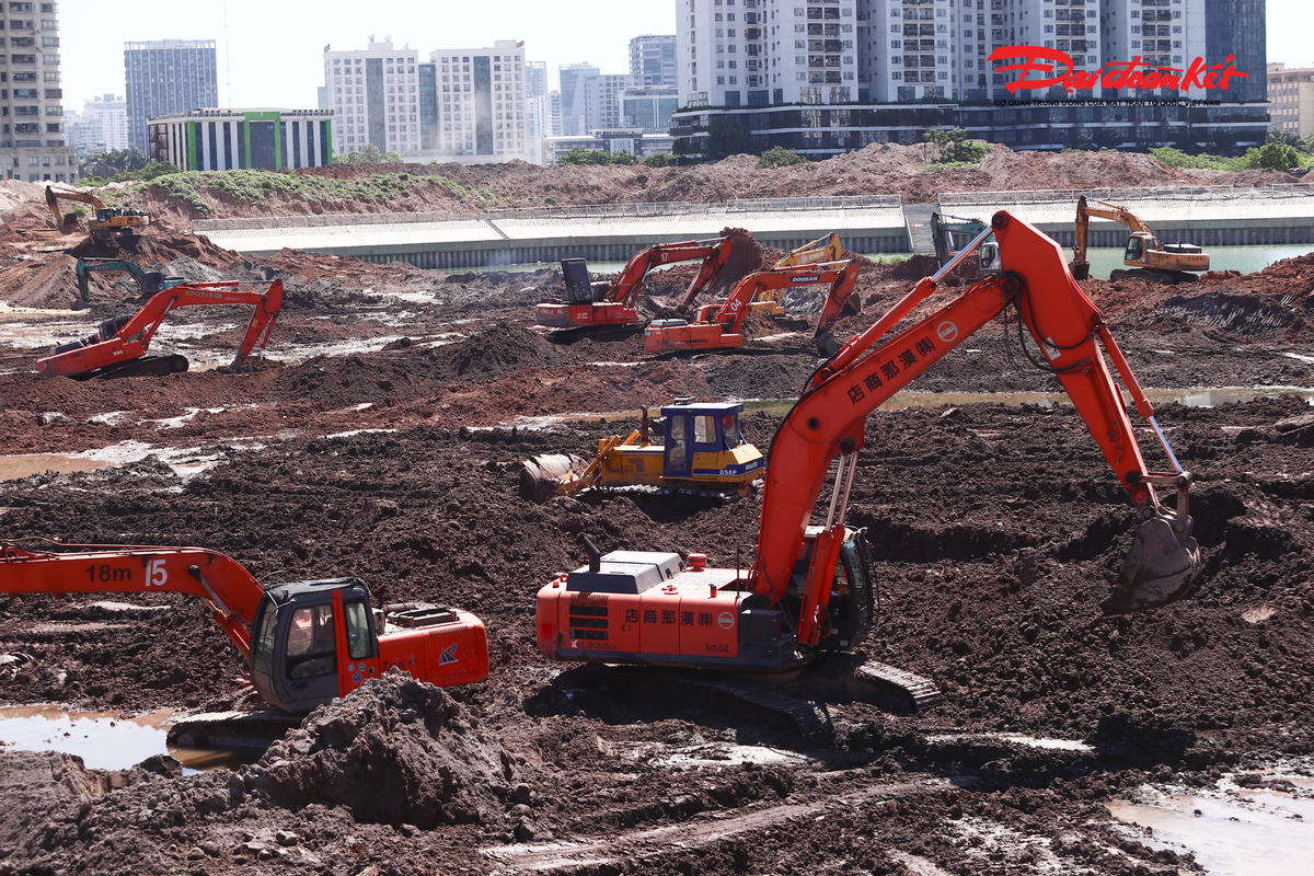Toàn cảnh hồ điều hòa Mễ Trì sắp hoàn thành, tăng năng lực chống ngập khu vực phía Tây Hà Nội