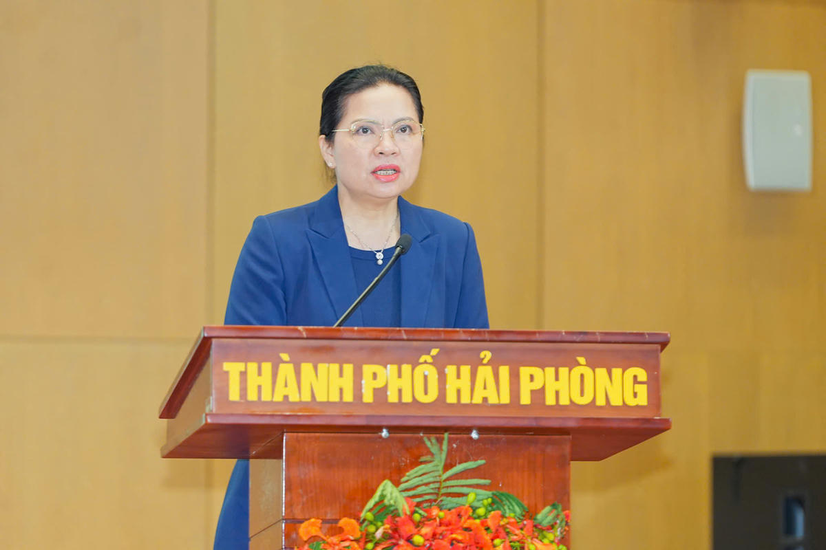 Phó Chủ tịch – Tổng Thư ký Hà Thị Nga phát biểu kết luận hội nghị. Ảnh: PT. 