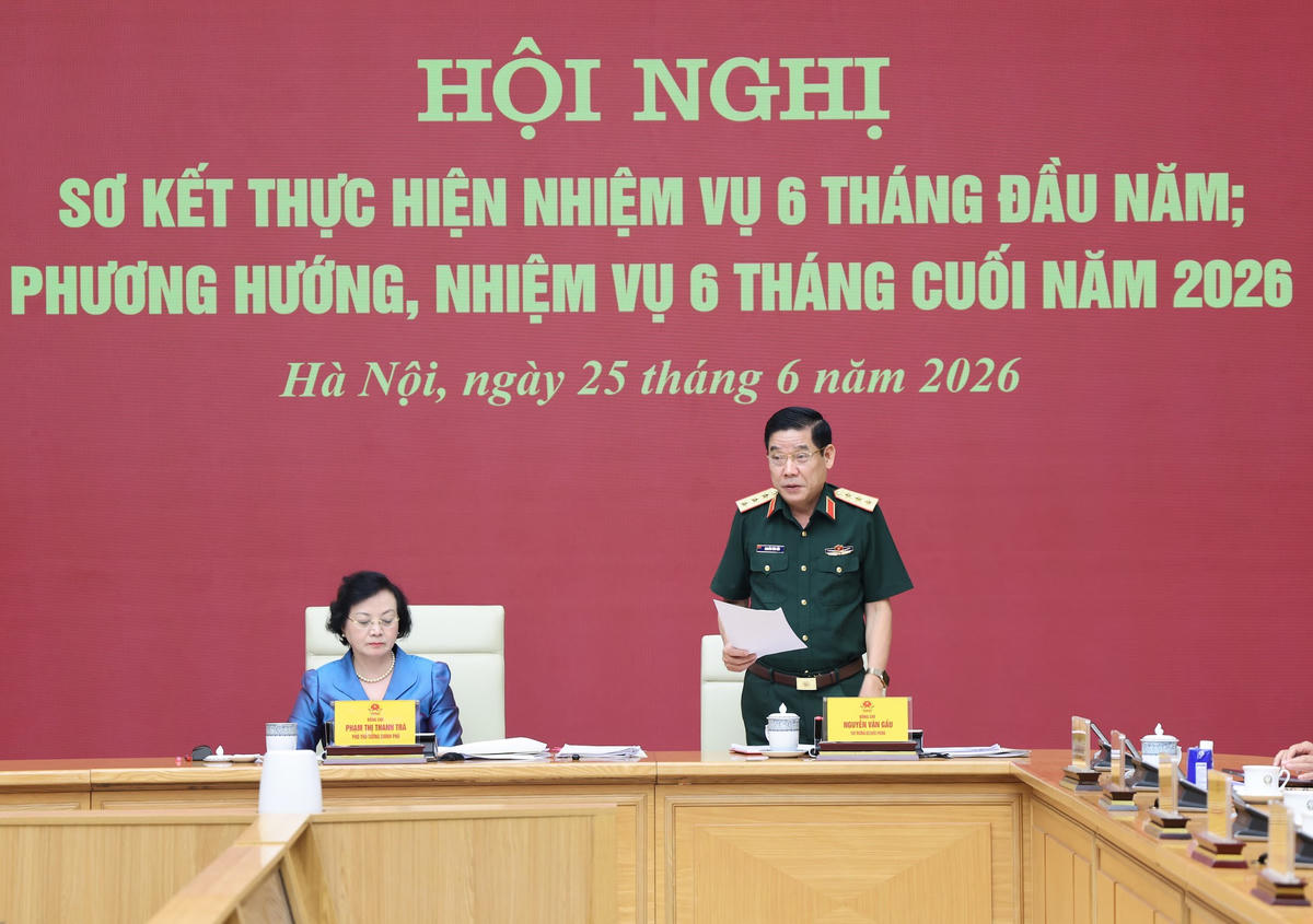 Thượng tướng Nguyễn Văn Gấu, Thứ trưởng Bộ Quốc phòng phát biểu tại Hội nghị - Ảnh: Thu Giang