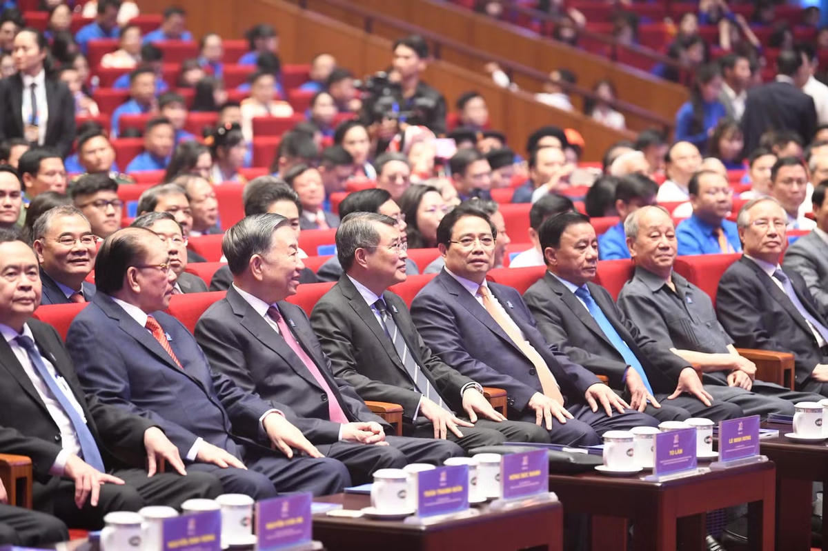 Các đồng chí lãnh đạo, nguyên lãnh đạo Đảng, Nhà nước dự Phiên trọng thể Đại hội đại biểu toàn quốc Đoàn TNCS Hồ Chí Minh lần thứ XIII, nhiệm kỳ 2026 - 2031. Ảnh: PV