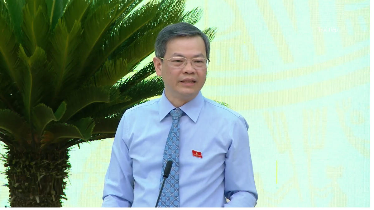 Ông Nguyễn Văn Sơn, Phó Bí thư Tỉnh ủy, Chủ tịch HĐND tỉnh Tuyên Quang phát biểu tại phiên thảo luận. Ảnh: Xuân Trường.