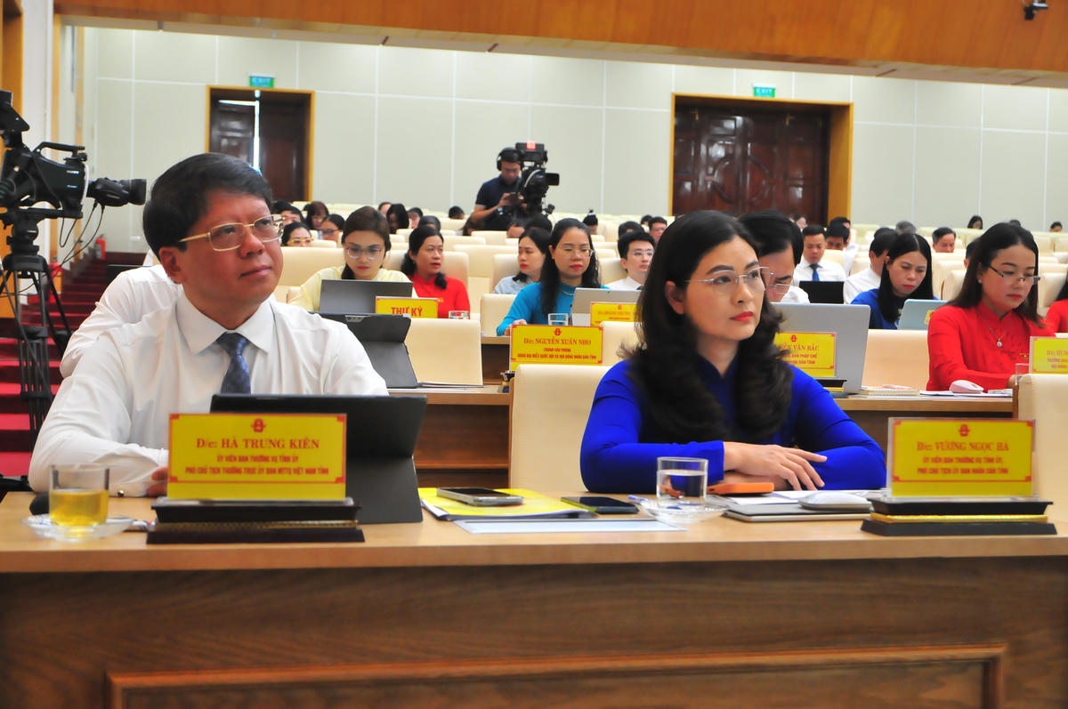 Ông Hà Trung Kiên, Ủy viên Ban Thường vụ Tỉnh ủy, Phó Chủ tịch Thường trực Ủy ban MTTQ Việt Nam tỉnh Tuyên Quang dự kỳ họp. Ảnh: Xuân Trường.