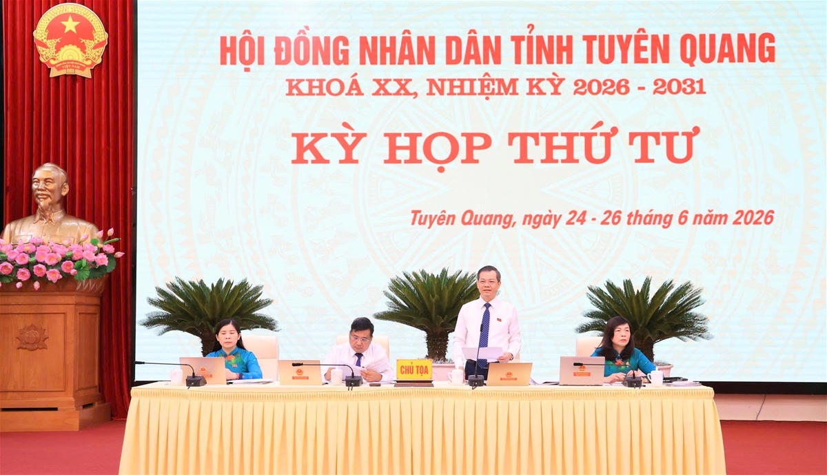 Phiên bế mạc Kỳ họp thứ tư HĐND tỉnh Tuyên Quang khóa XX. Ảnh: Thanh Phúc.