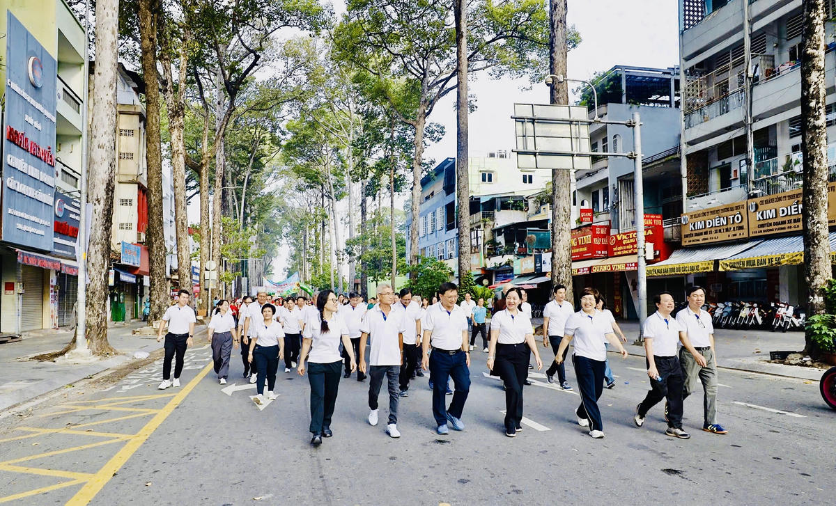 Khánh thành nhiều vườn cây, công viên đại đoàn kết chào mừng 50 năm thành phố mang tên Bác