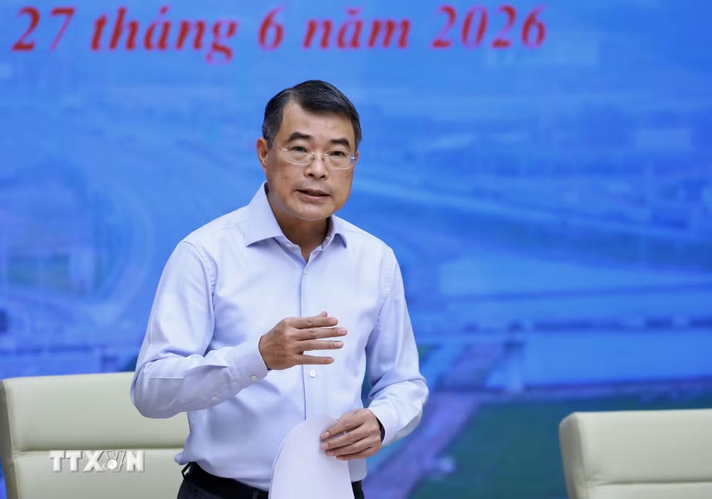 ttxvn-thu-tuong-chu-tri-so-ket-cac-du-an-giao-thong-van-tai-trong-diem-8852660-7.jpg
