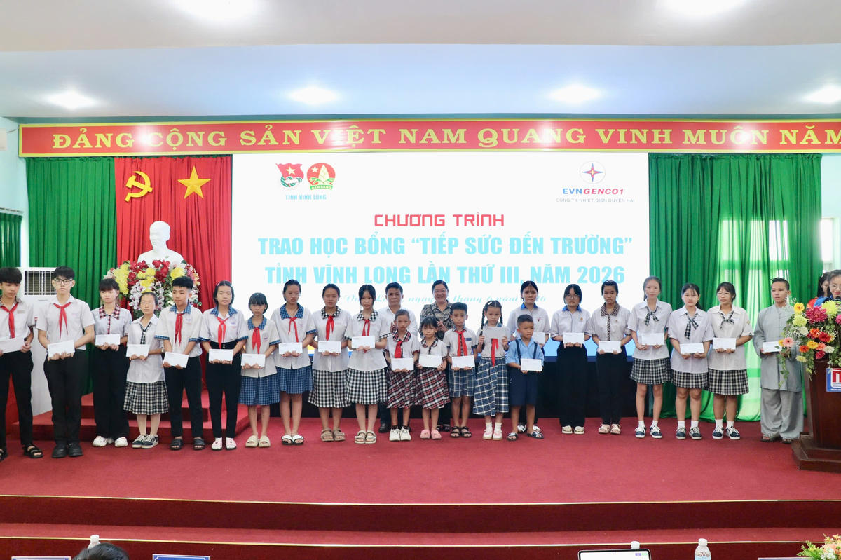 Những phần quà ý nghĩa góp phần tiếp thêm động lực cho các em trước năm học mới.