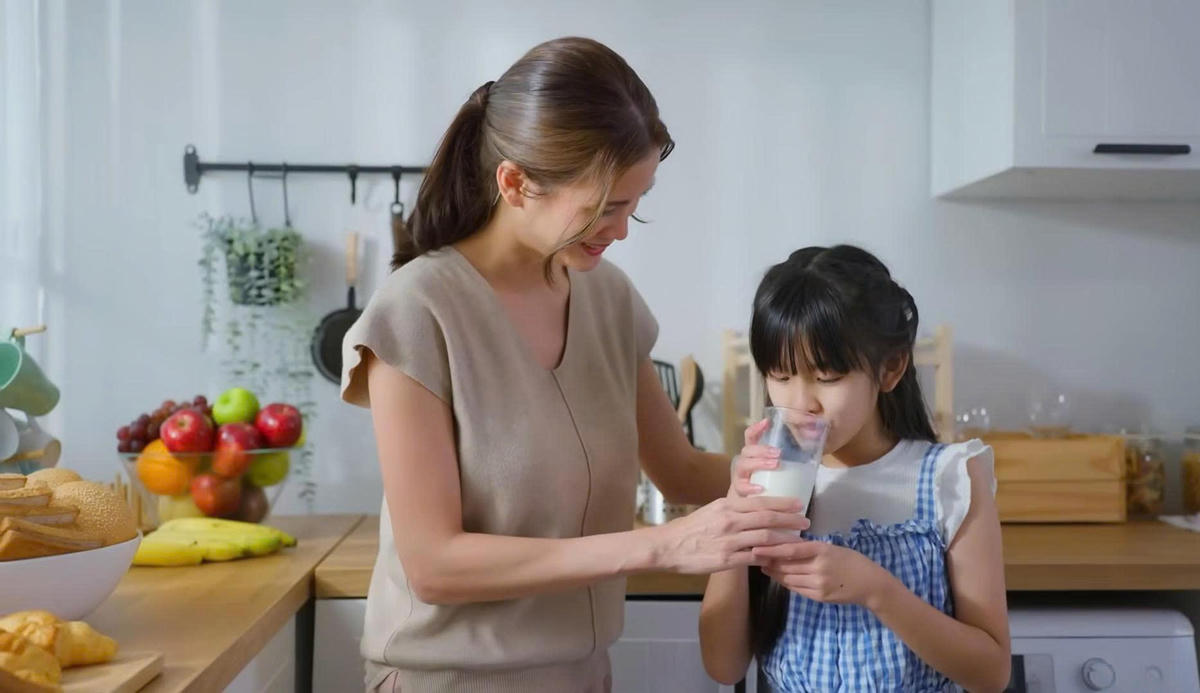 Lựa chọn sữa cho con là quyết định dựa trên niềm tin. Ảnh: Nestlé Việt Nam.