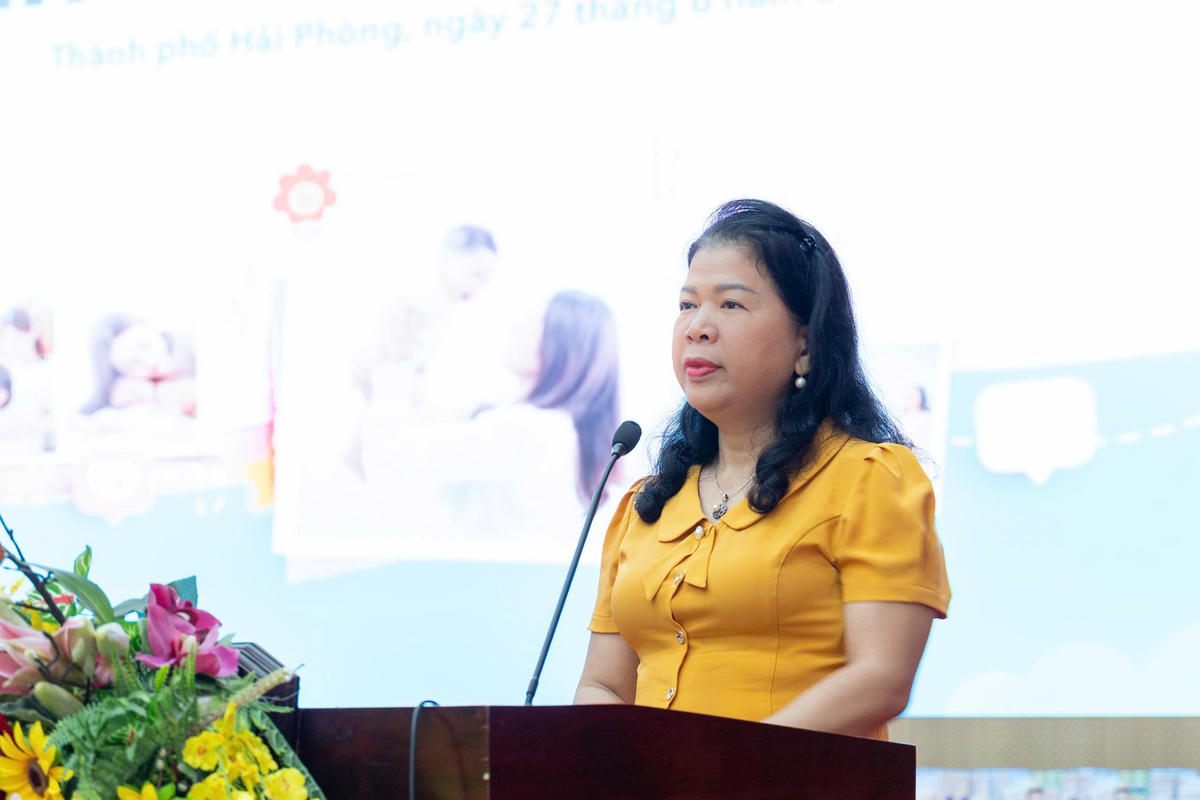 Bà Lê Tuyết Mai, Phó Chủ tịch Hội Bảo vệ quyền trẻ em Việt Nam phát biểu tại sự kiện.