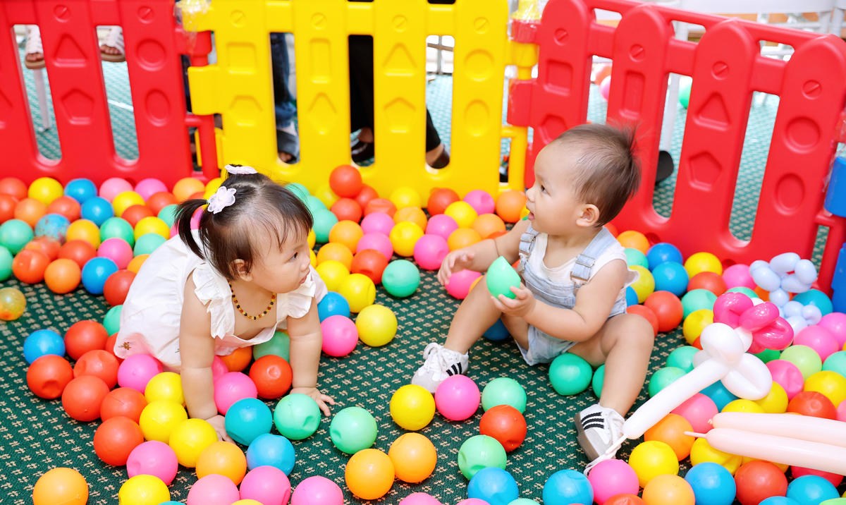 Ngày hội ngộ của những em bé được sinh ra từ hi vọng