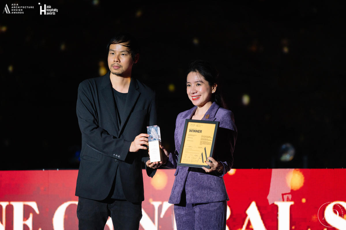 Đại diện Masterise Homes nhận giải thưởng Ý tưởng Kiến trúc tốt nhất châu Á 2026. Ảnh: AADA2026.