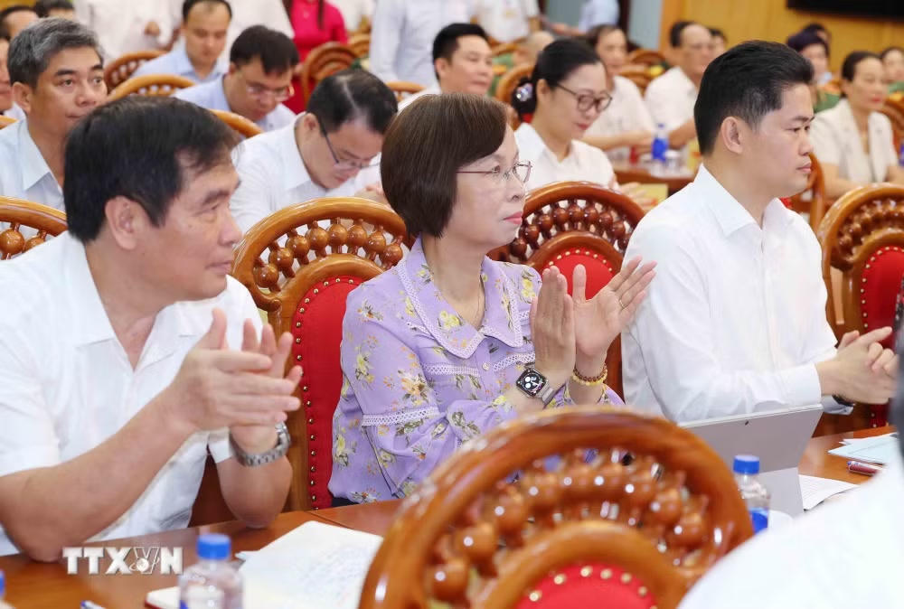 ttxvn-thuong-truc-ban-bi-thu-chu-tri-hoi-nghi-so-ket-6-thang-dau-nam-ban-chi-dao-35-trung-uong-4.jpg