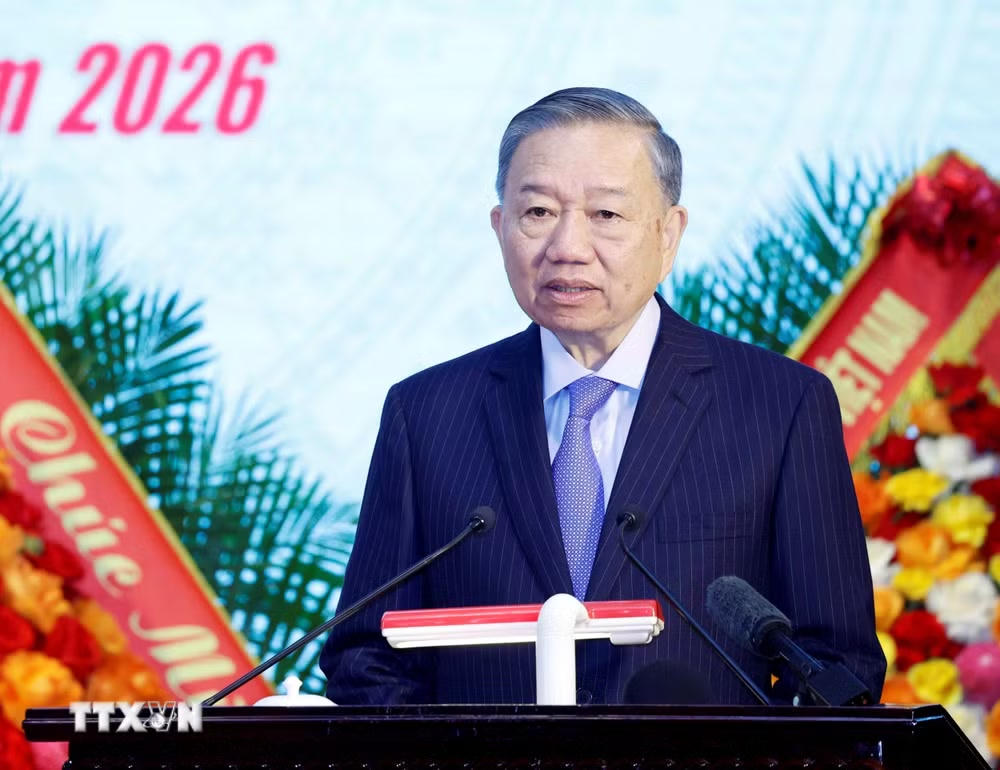 ttxvn-tong-bi-thu-chu-tich-nuoc-du-le-ky-niem-80-nam-bo-doi-phao-binh-ten-lua-2906-15.jpg