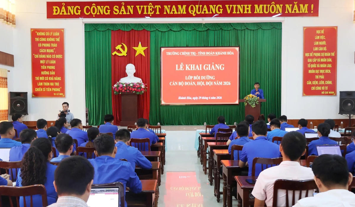 Quang cảnh lễ khai giảng.