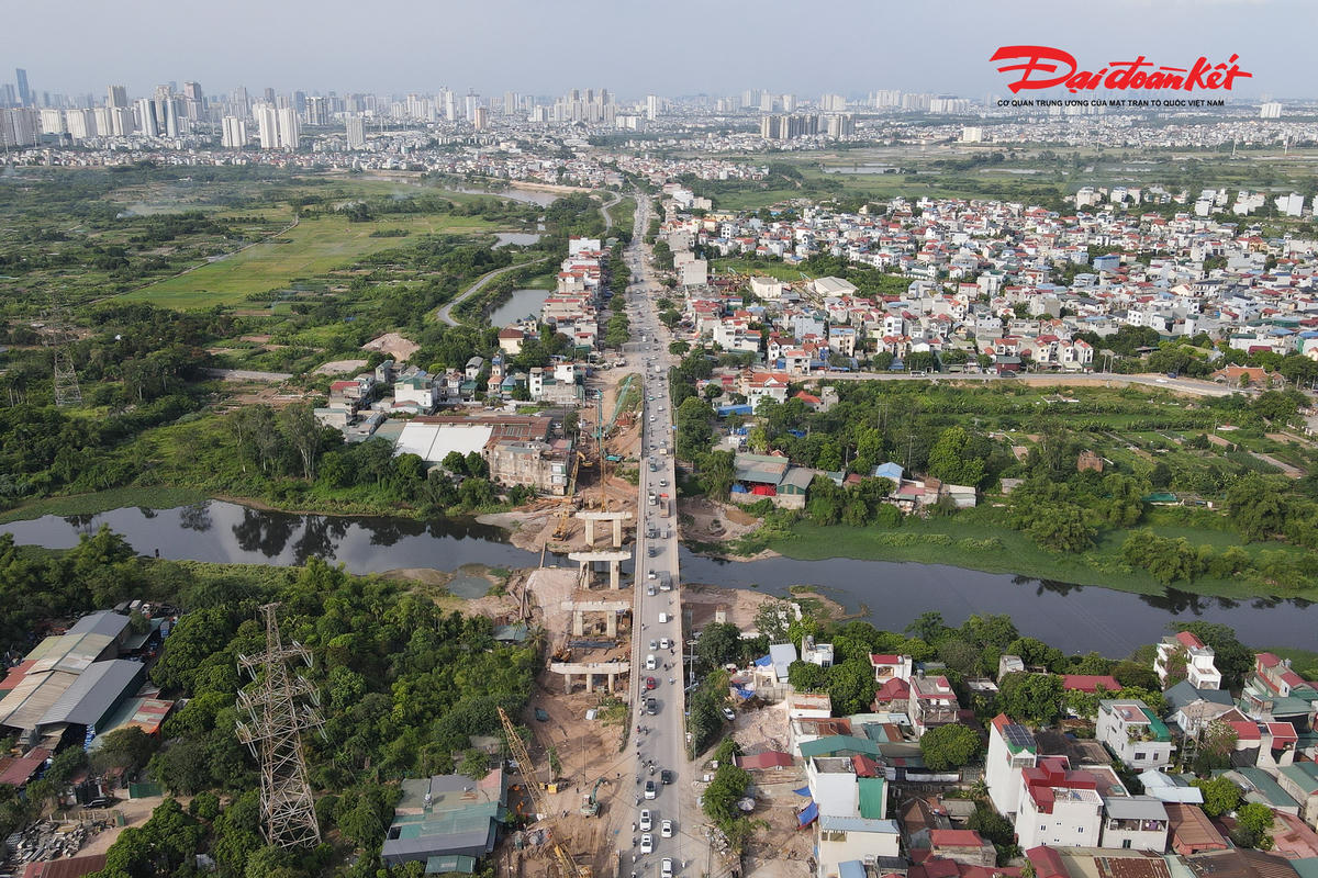 Quốc lộ 6 đoạn Ba La - Xuân Mai tăng tốc thi công sau khi mặt bằng dần được bàn giao