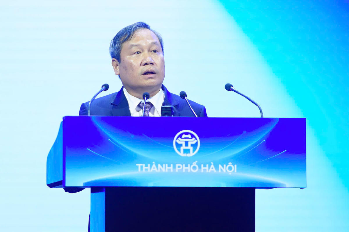 Ủy viên Trung ương Đảng, Phó Bí thư Thành ủy, Chủ tịch UBND thành phố Vũ Đại Thắng phát biểu tại hội nghị.