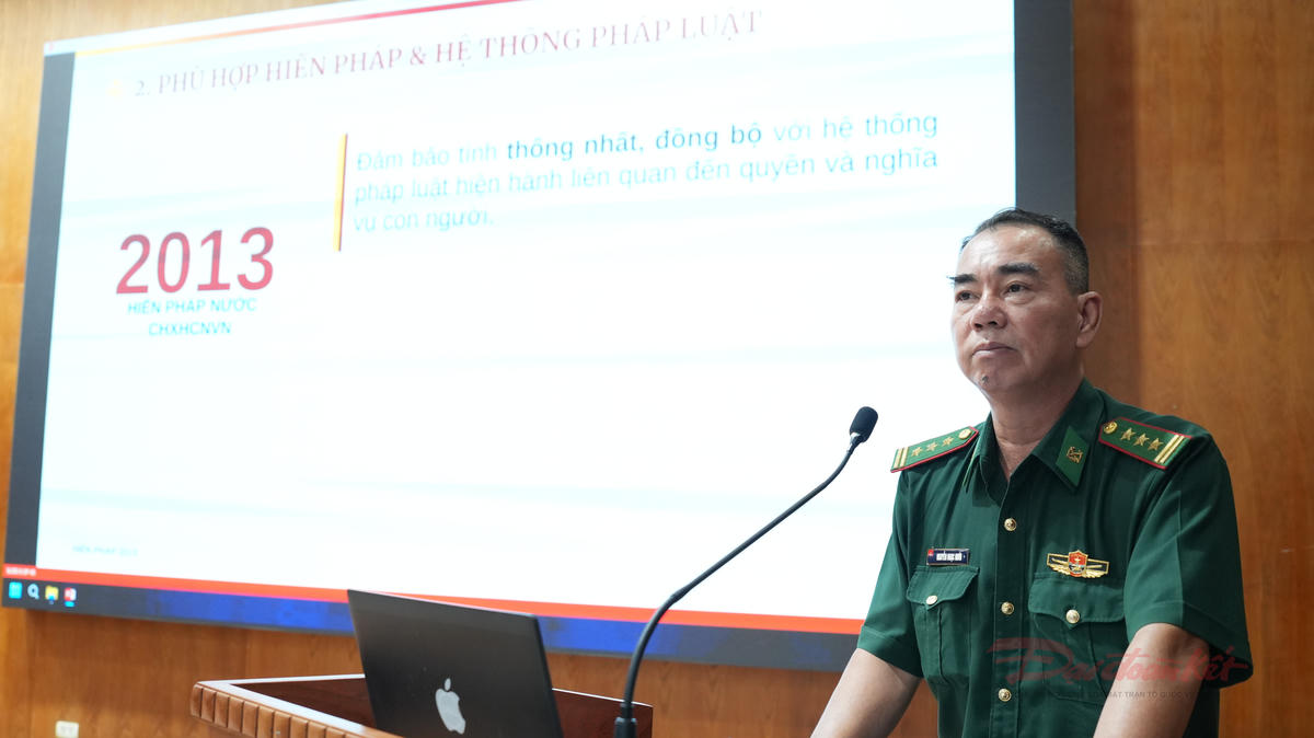 Bồi dưỡng bản lĩnh chính trị, kỹ năng thực tiễn cho cán bộ, chiến sĩ Bộ đội Biên phòng TP Hồ Chí Minh
