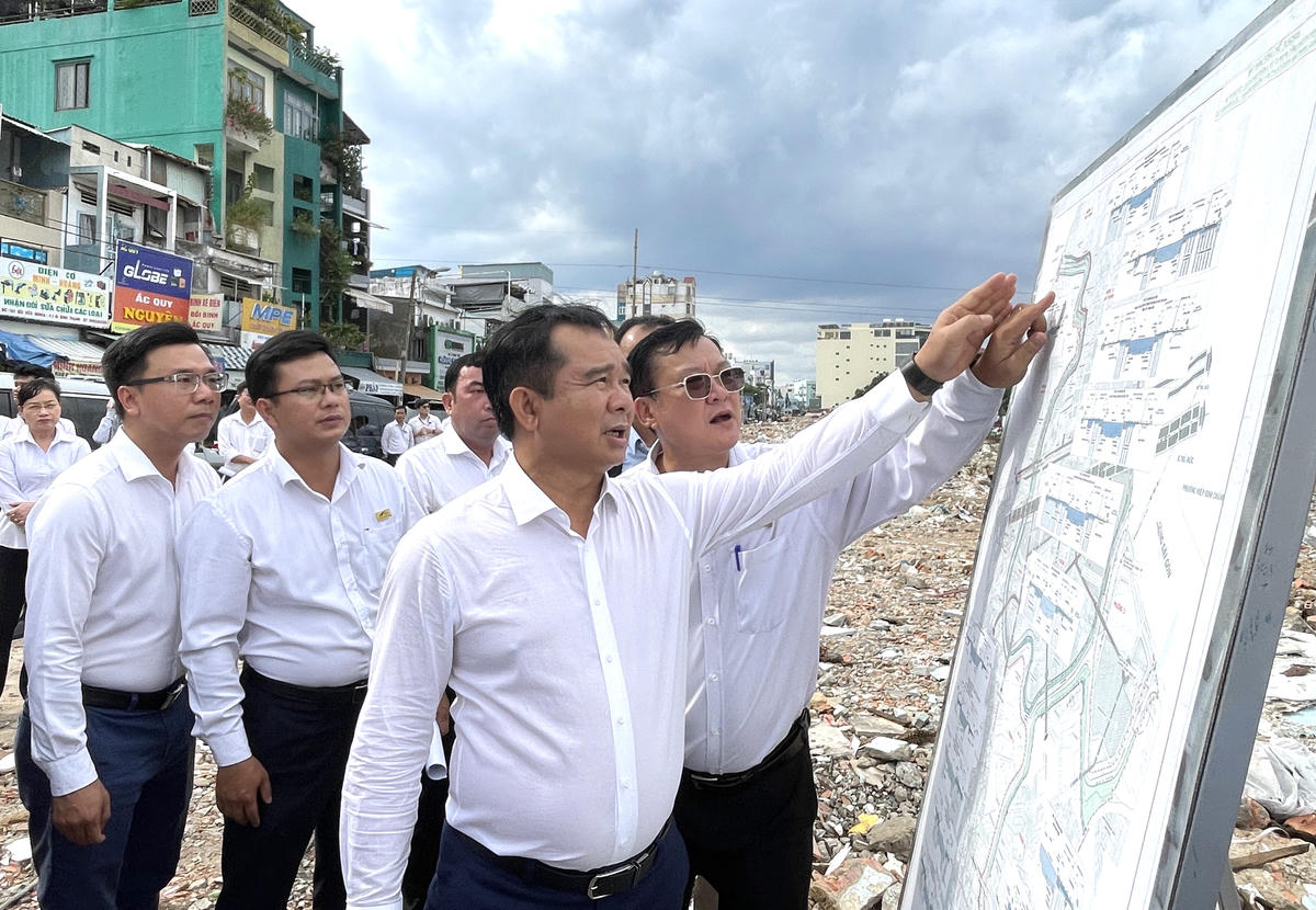 Người đứng đầu UBND TP Hồ Chí Minh yêu cầu hoàn thành dự án sớm 1 năm so với kế hoạch ban đầu. Ảnh: Đ.Xá.
