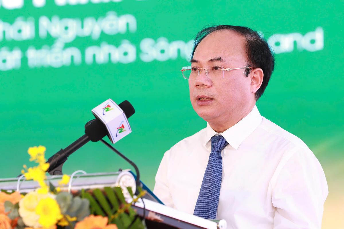 Thứ trưởng Bộ Xây dựng Nguyễn Văn Sinh phát biểu tại sự kiện. Ảnh: TNGOP.