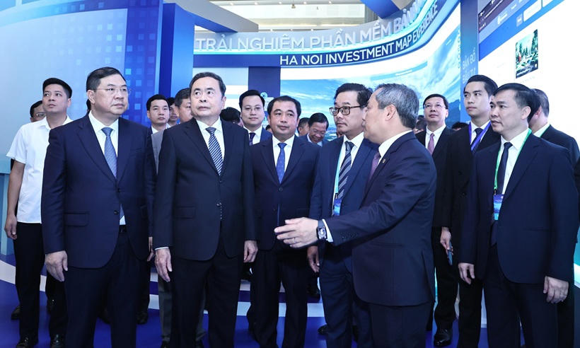  Chủ tịch Quốc hội Trần Thanh Mẫn và Phó Thủ tướng Thường trực Chính phủ Phạm Gia Túc tham dự Hội nghị "Công bố Quy hoạch tổng thể Thủ đô Hà Nội tầm nhìn 100 năm và Xúc tiến đầu tư năm 2026".