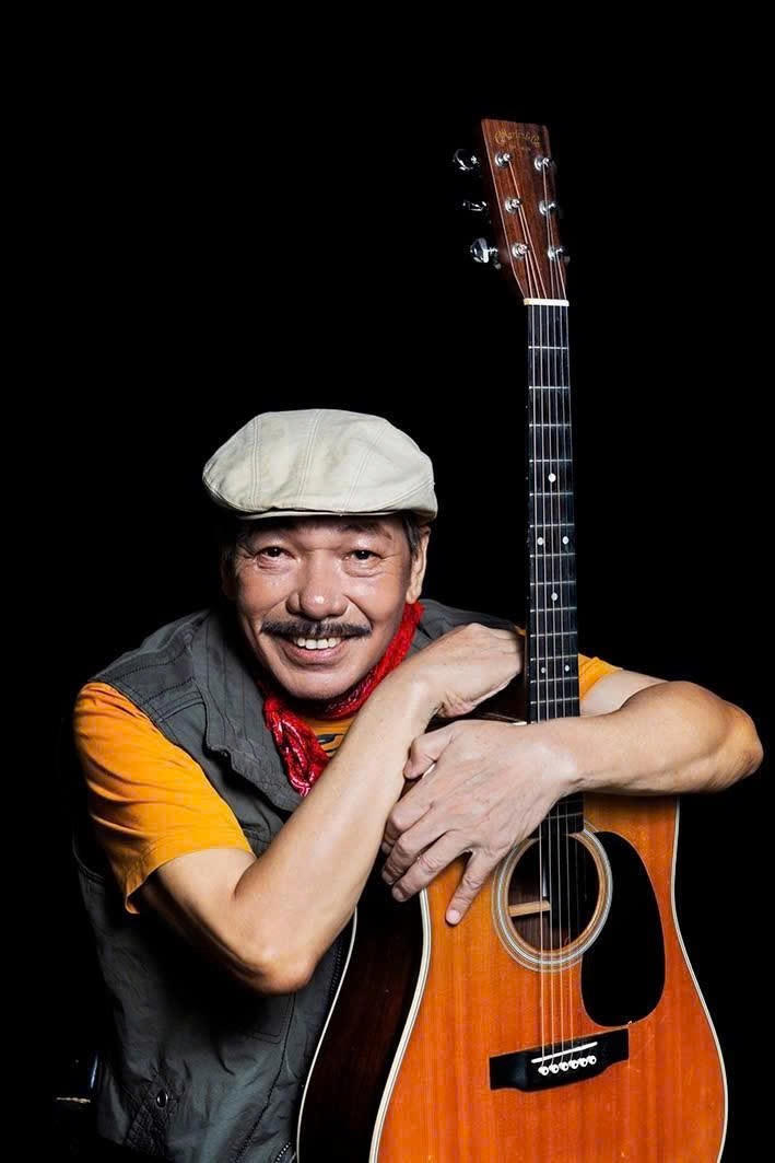Nhạc sĩ Trần Tiến sẽ hội ngộ ca sĩ Hà Trần, Phan Mạnh Quỳnh cùng Thắng và Marzuz trong live concert “Phòng khách 3 thế hệ” tại Nhà hát Hồ Gươm vào ngày 22/8. Ảnh: BTC.