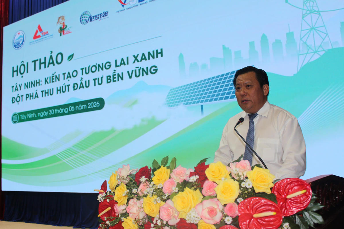Ông Huỳnh Văn Sơn, Phó Chủ tịch UBND tỉnh Tây Ninh phát biểu tại hội thảo. Ảnh: Tr.Trung.