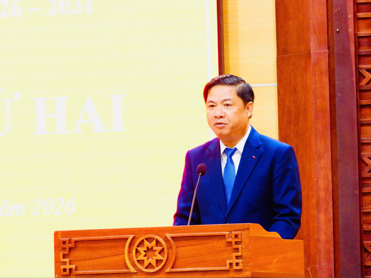 Bí thư Tỉnh ủy, Trưởng Đoàn đại biểu Quốc hội tỉnh Lương Nguyễn Minh Triết phát biểu chỉ đạo tại kỳ họp. Ảnh: Thanh Nga.