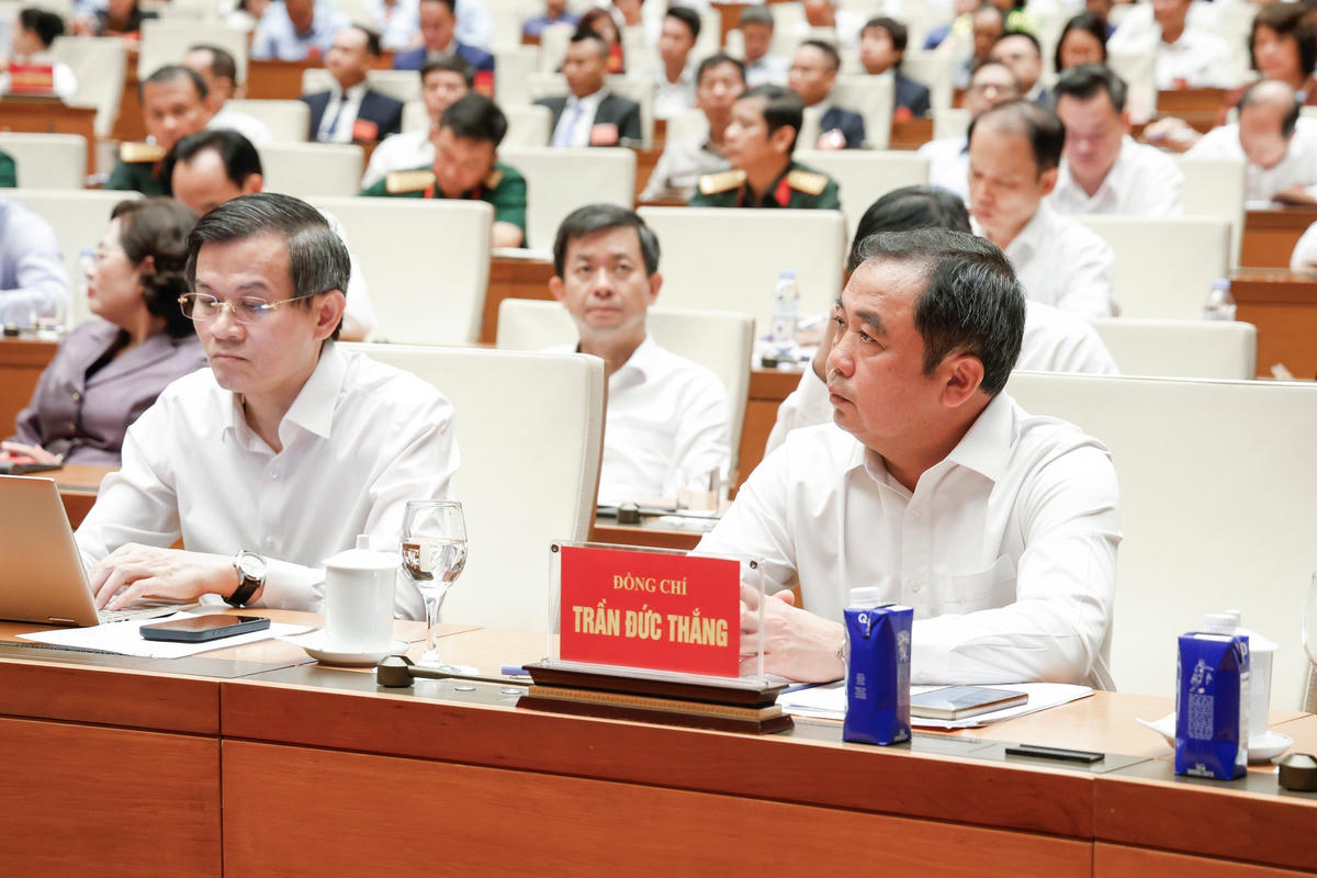 Các đại biểu dự hội nghị tại hội trường Diên Hồng. Ảnh: Quang Vinh