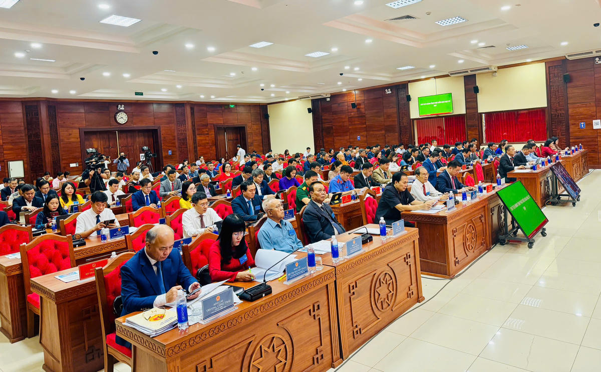 Các đại biểu dự kỳ họp. Ảnh: Thanh Nga.