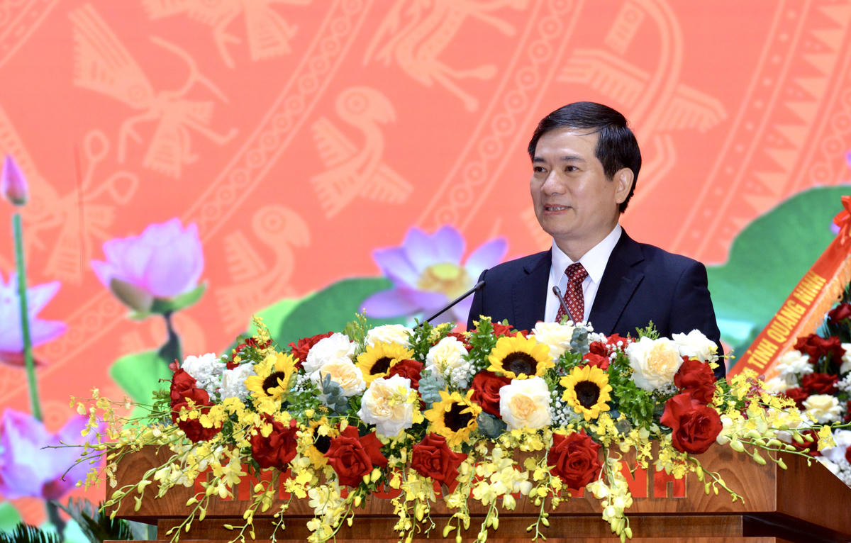 Phó Bí thư Tỉnh ủy, Chủ tịch Ủy ban MTTQ Việt Nam tỉnh Quảng Ninh Vũ Quyết Tiến phát biểu tại Đại hội.