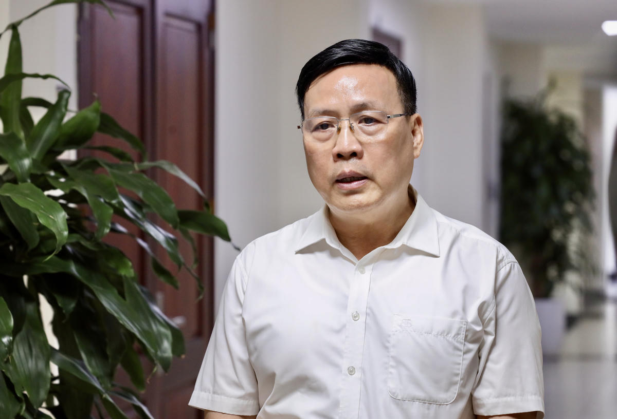 GS.TSKH Nguyễn Đình Đức, Đại học Quốc gia Hà Nội.