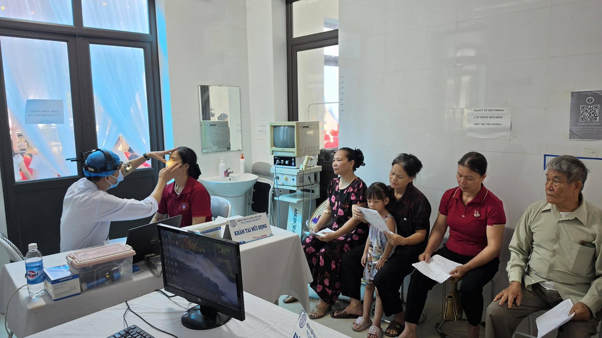 Hà Nội bắt đầu khám sức khỏe miễn phí cho hơn 9 triệu người dân