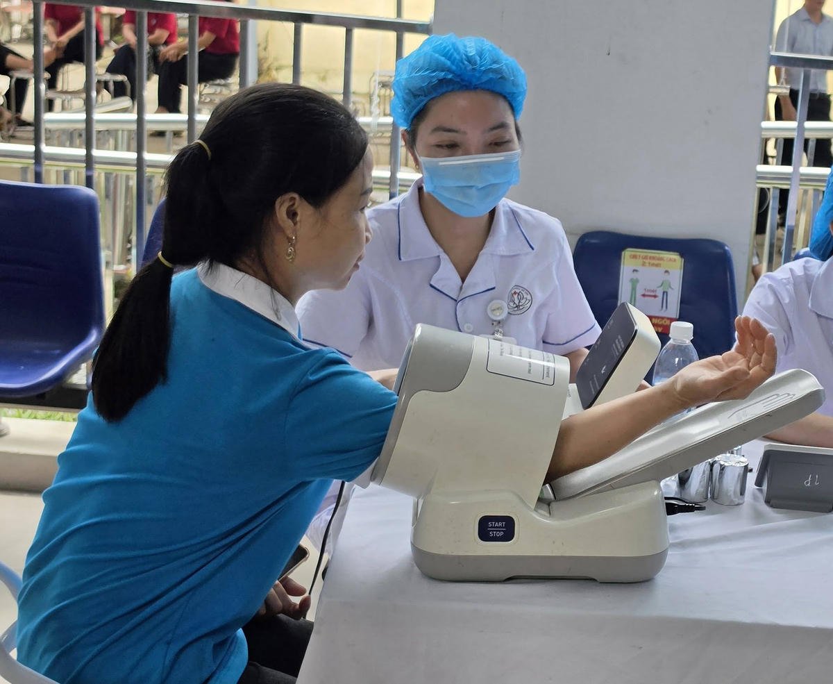 Hà Nội bắt đầu khám sức khỏe miễn phí cho hơn 9 triệu người dân