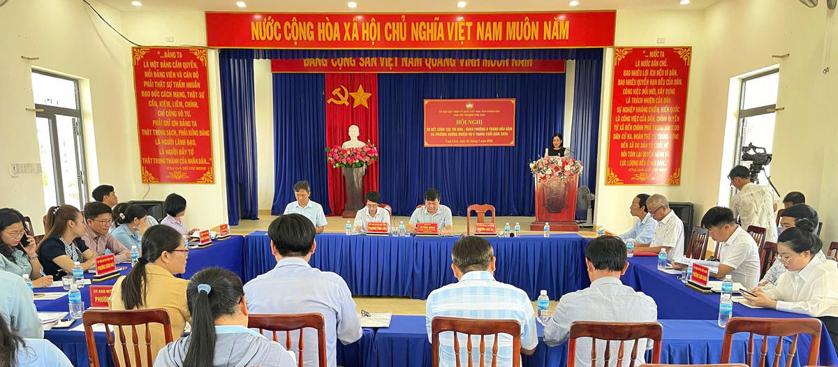 Quang cảnh hội nghị.