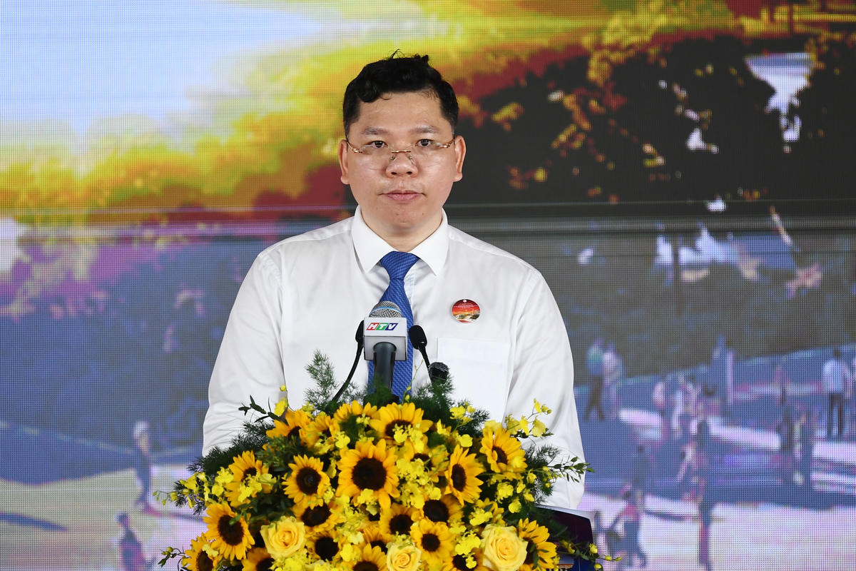 Phó Chủ tịch UBND TPHCM Hoàng Nguyên Dinh. 