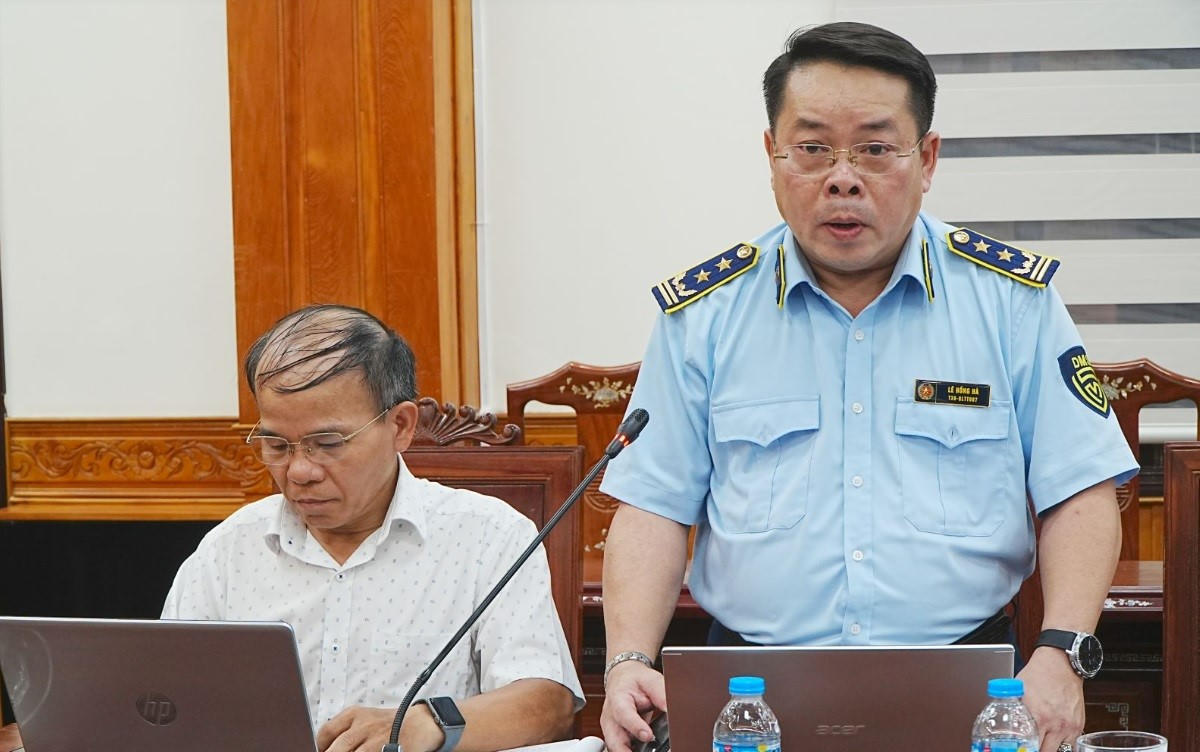 Ông Lê Hồng Hà, Chi cục trưởng Chi cục Quản lý thị trường tỉnh Gia Lai phát biểu. Ảnh: ĐS.