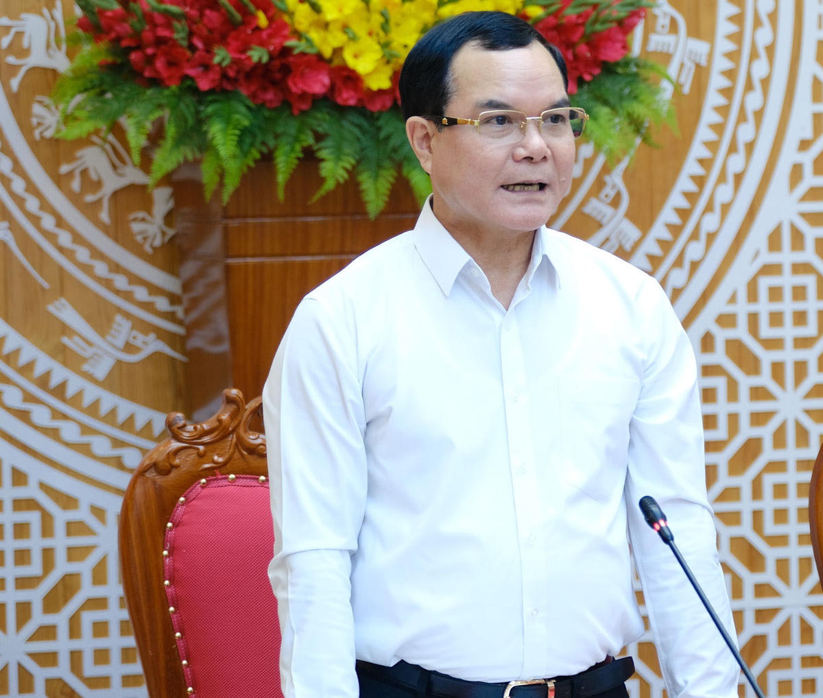 Bộ trưởng Bộ Dân tộc và Tôn giáo Nguyễn Đình Khang, phát biểu tại buổi làm việc.