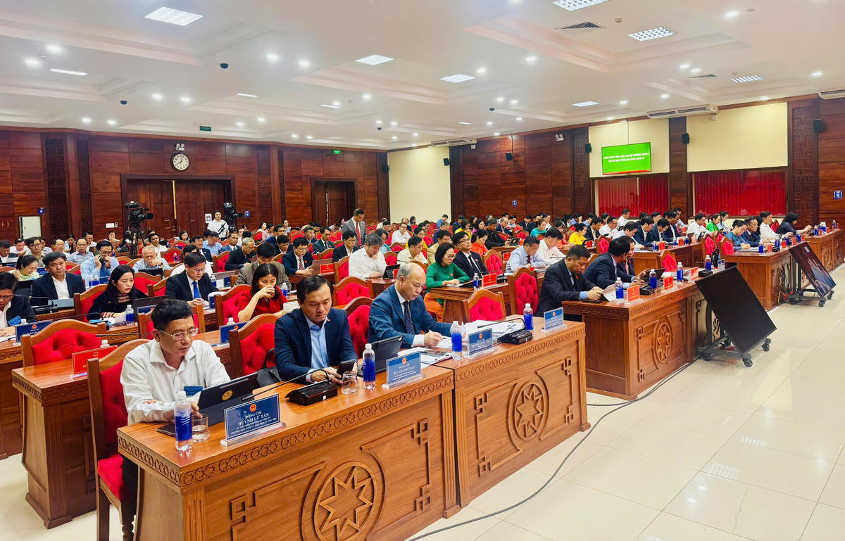 Các đại biểu dự kỳ họp thứ 2 HĐND tỉnh Đắk Lắk khóa XI. Ảnh: Thanh Nga.