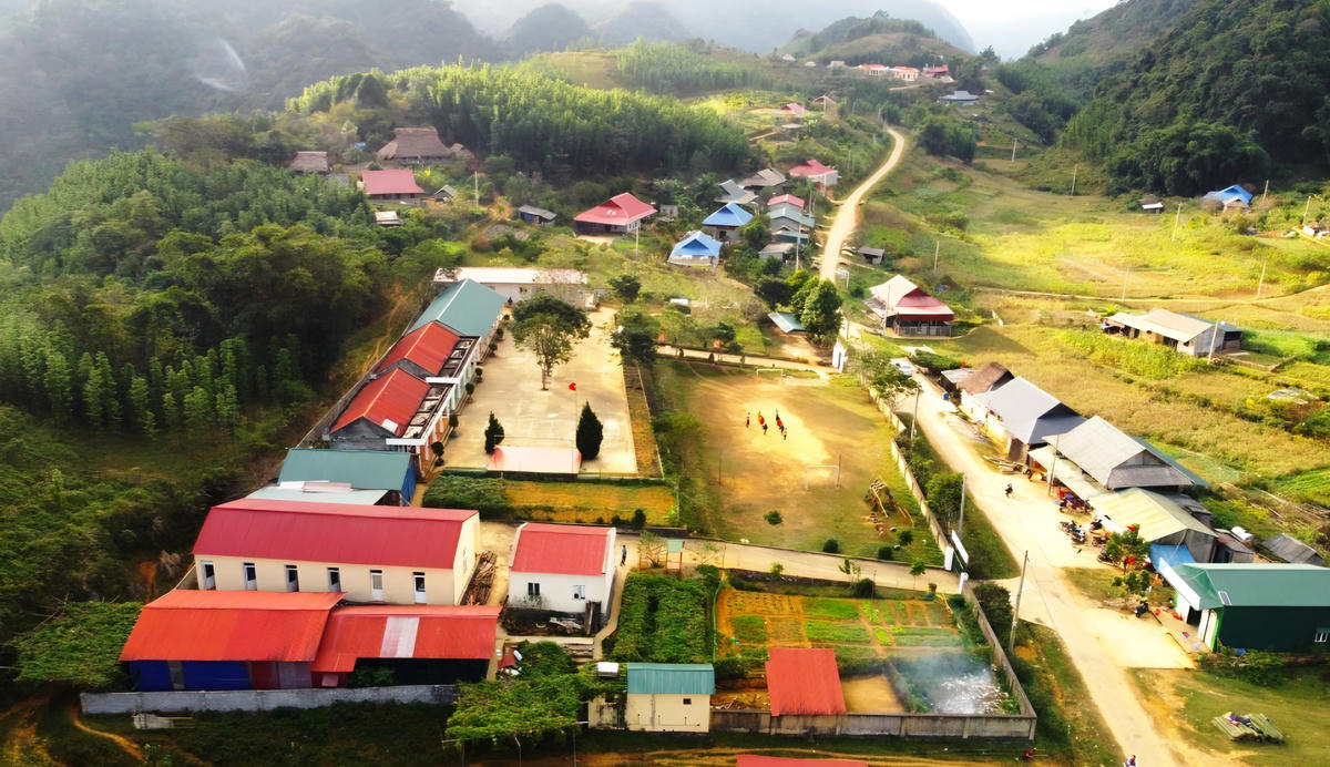 Điện lưới góp phần giúp bản nghèo phát triển