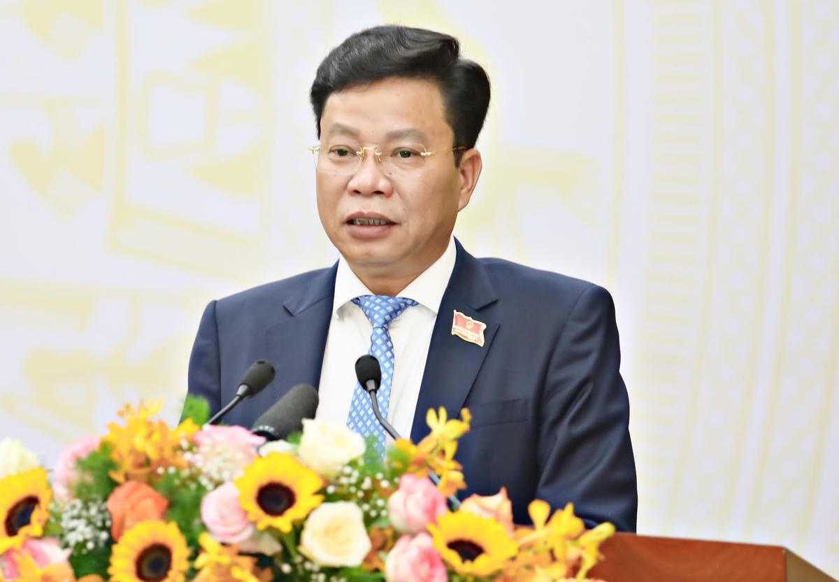 Ông Lưu Văn Trung, Phó Bí thư Tỉnh ủy, Chủ tịch HĐND tỉnh Lâm Đồng, Phát biểu định hướng tại phiên thảo luận tại kỳ họp.